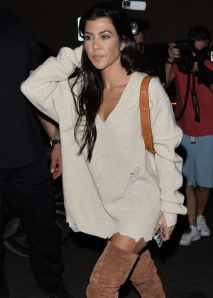 Kourtney Kardashian - Arrives to Kim Kardashian's birthday in Los Feliz